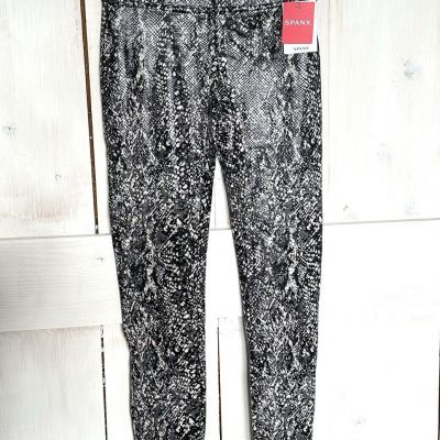 Spanx Women's Size MEDIUM Faux Leather Snake Skin Gray Shine Leggings NEW NWT